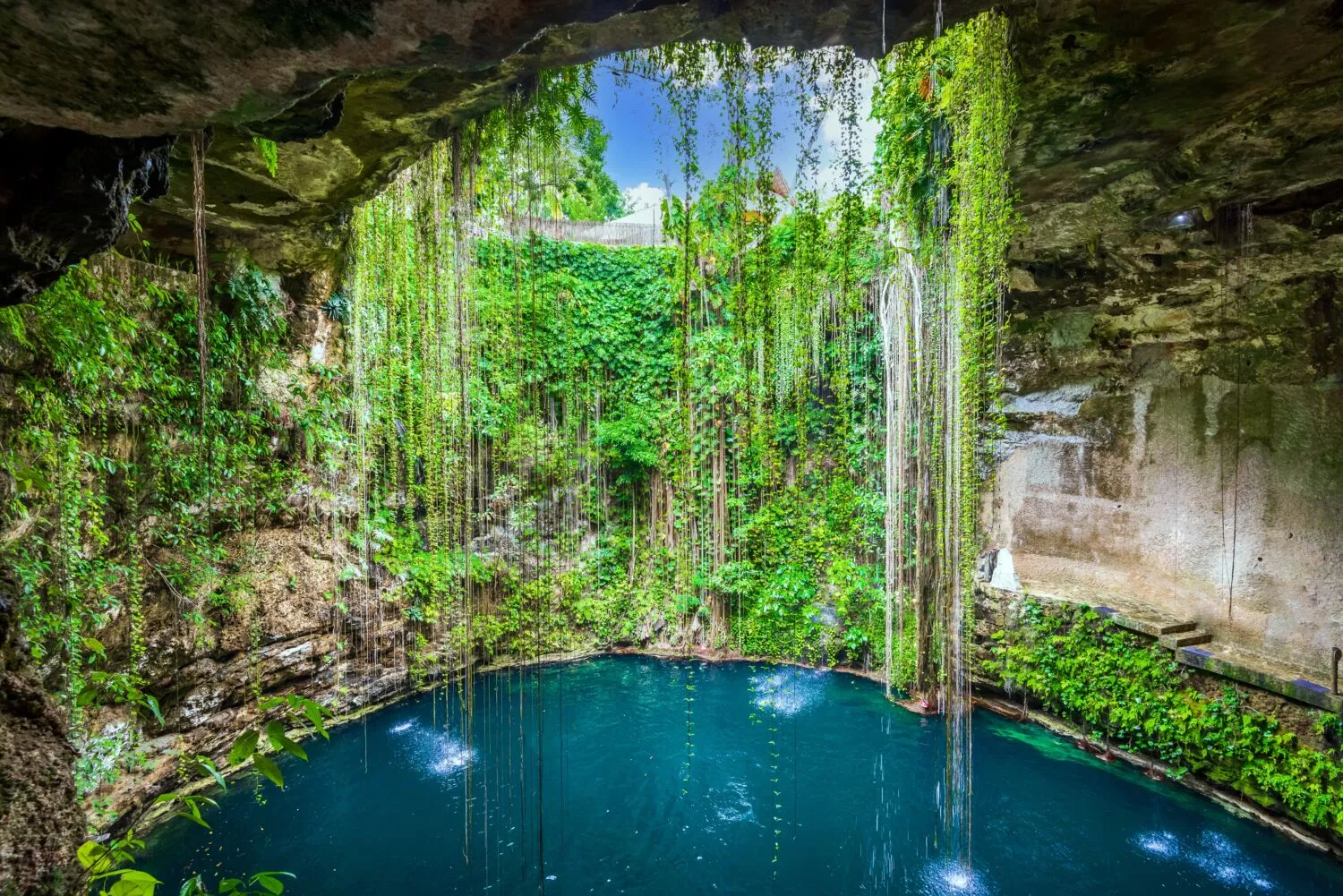 Chichen Itza, Cenote Samaal & Valladolid 