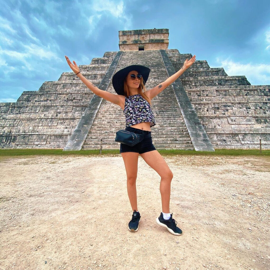 Deluxe Chichen Itza Tour, Cenote Samaal y Valladolid con bebidas abordo 