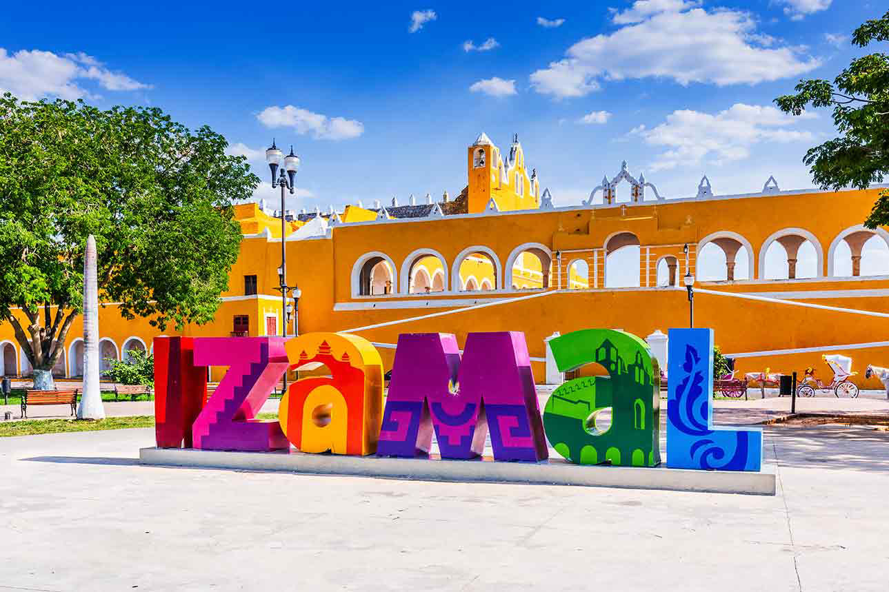 Izamal Pueblo Magico y Cenotes desde Merida 