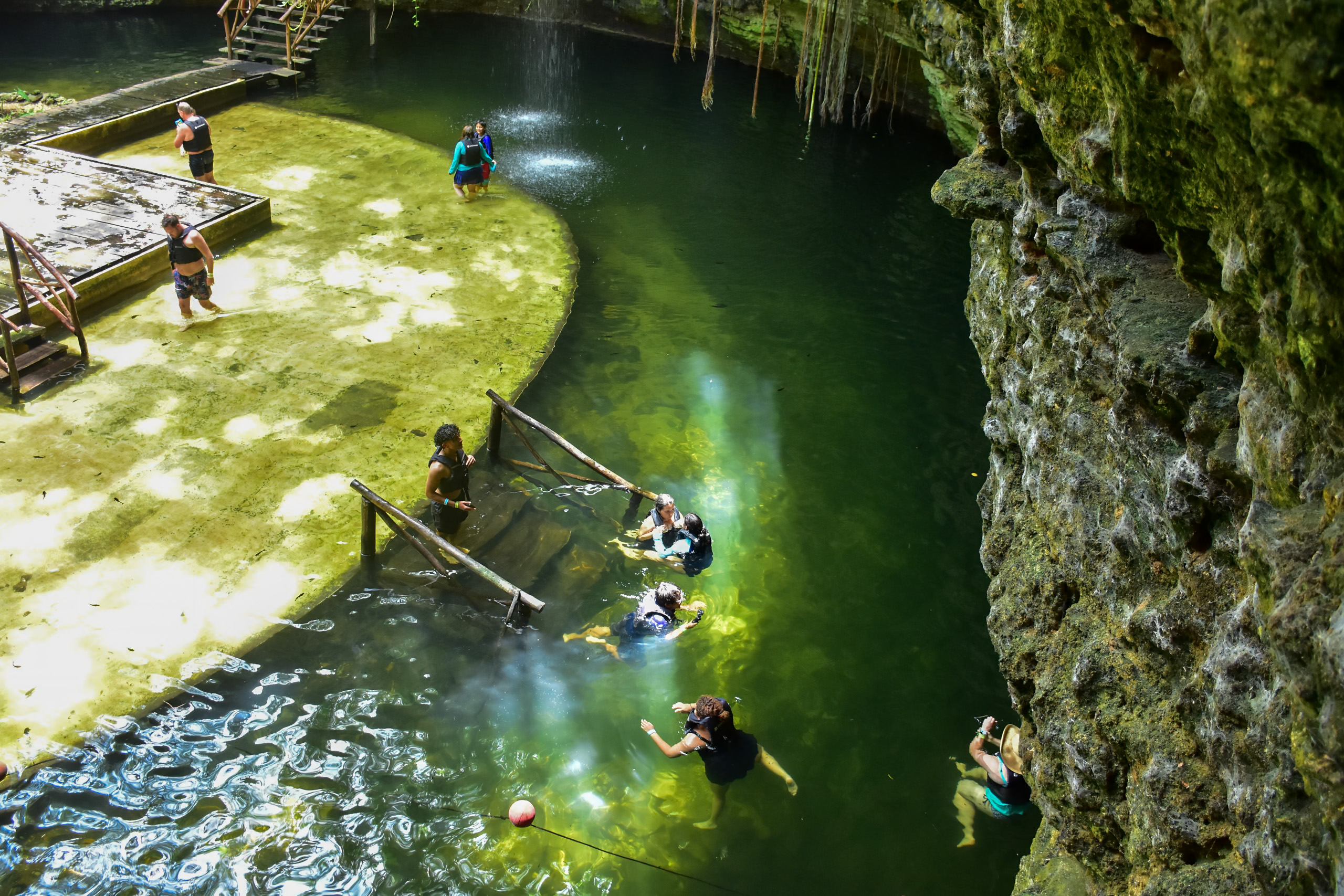 Tour Chichen Itza, Cenote Chichikan y Valladolid desde Riviera Maya 